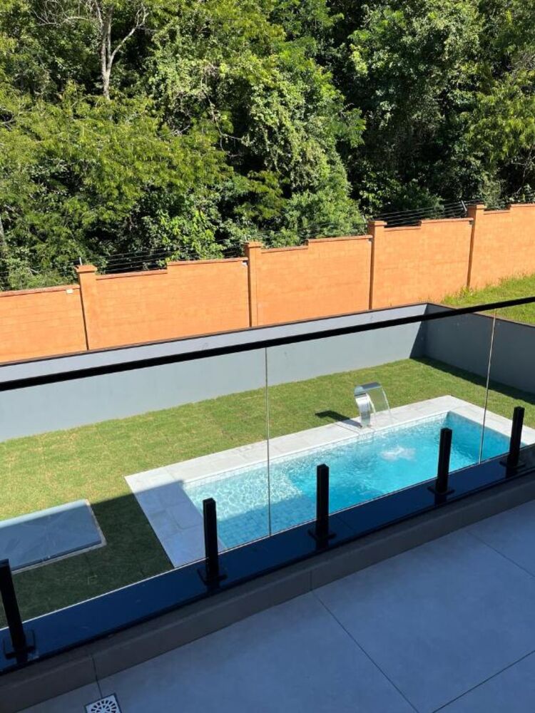 Casa de Condomínio à venda com 3 quartos, 301m² - Foto 2