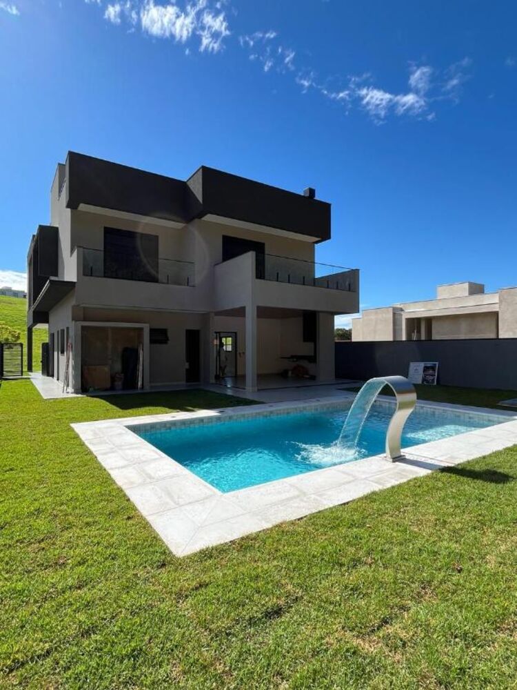 Casa de Condomínio à venda com 3 quartos, 301m² - Foto 1