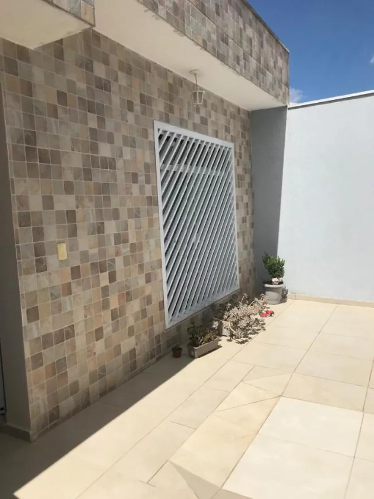 Casa, 6 quartos, 259 m² - Foto 1