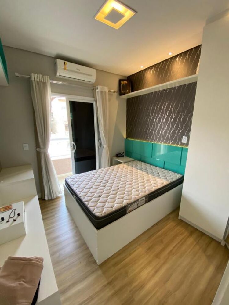 Casa, 4 quartos, 291 m² - Foto 2