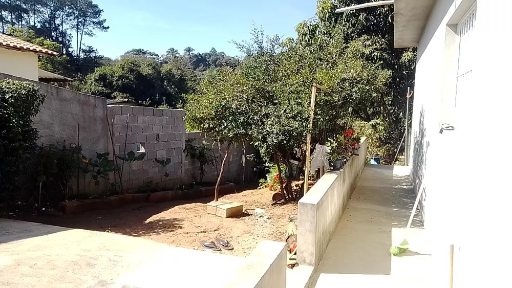 Casa à venda com 2 quartos, 80m² - Foto 11