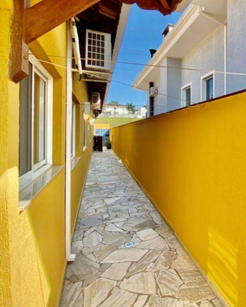 Casa de Condomínio à venda com 3 quartos, 244m² - Foto 8