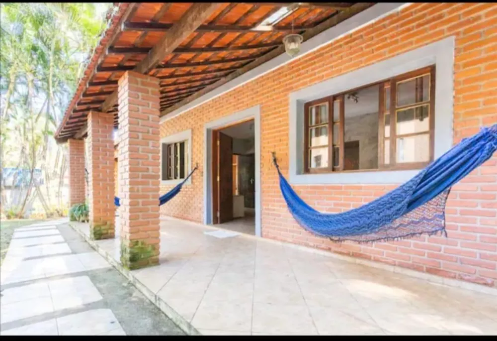 Fazenda à venda com 4 quartos, 1500m² - Foto 2