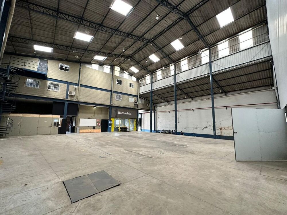 Loja-Salão, 1358 m² - Foto 2