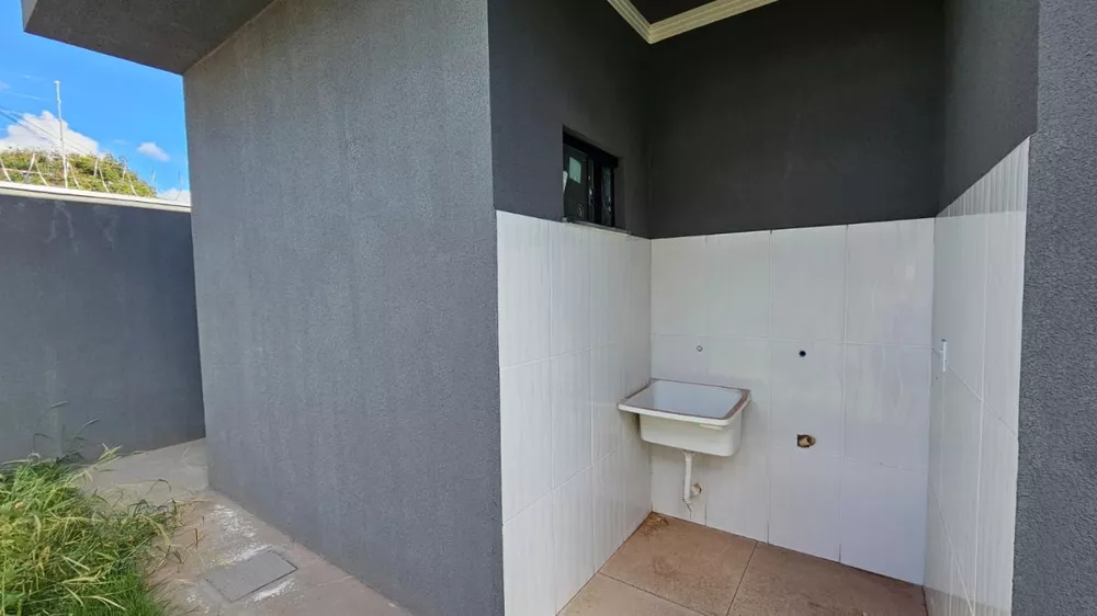 Casa à venda com 3 quartos, 191m² - Foto 2