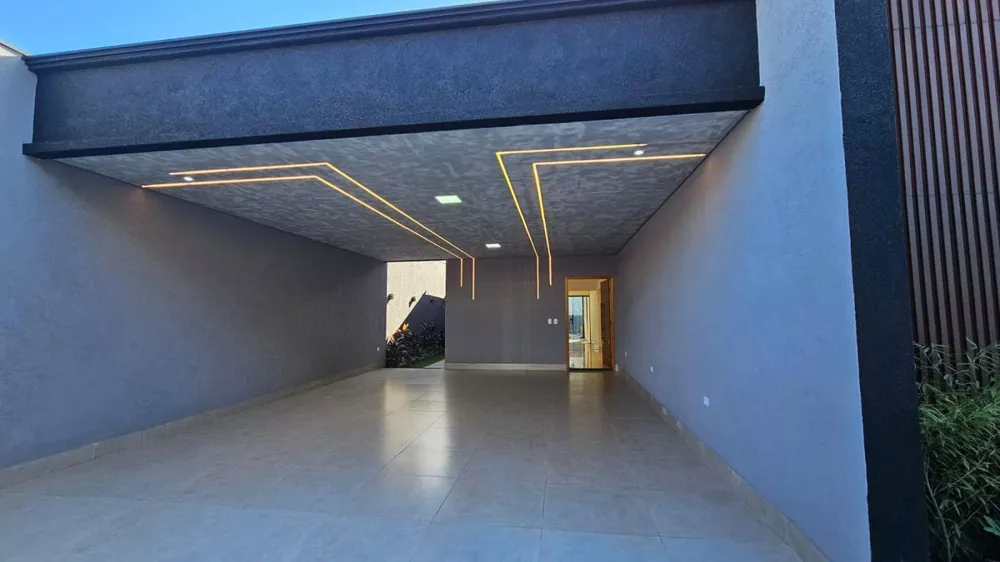 Casa à venda com 3 quartos, 360m² - Foto 2