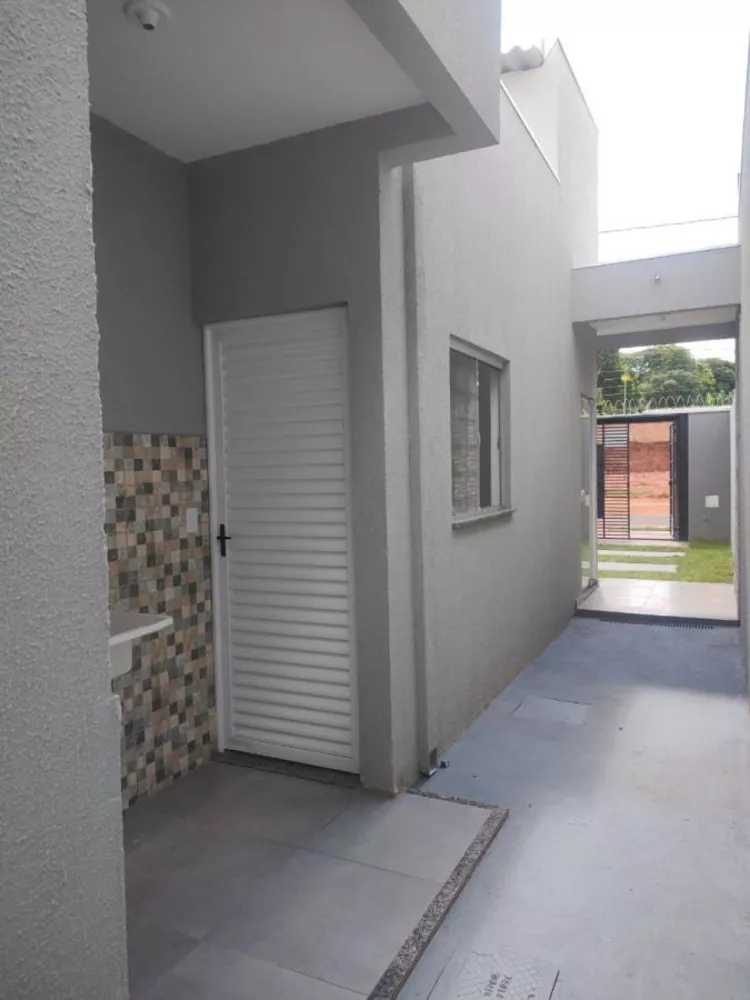 Casa à venda com 2 quartos, 125m² - Foto 3