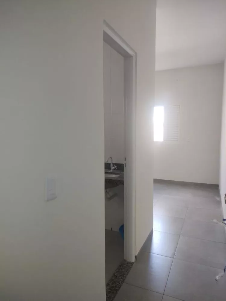 Casa à venda com 2 quartos, 125m² - Foto 4