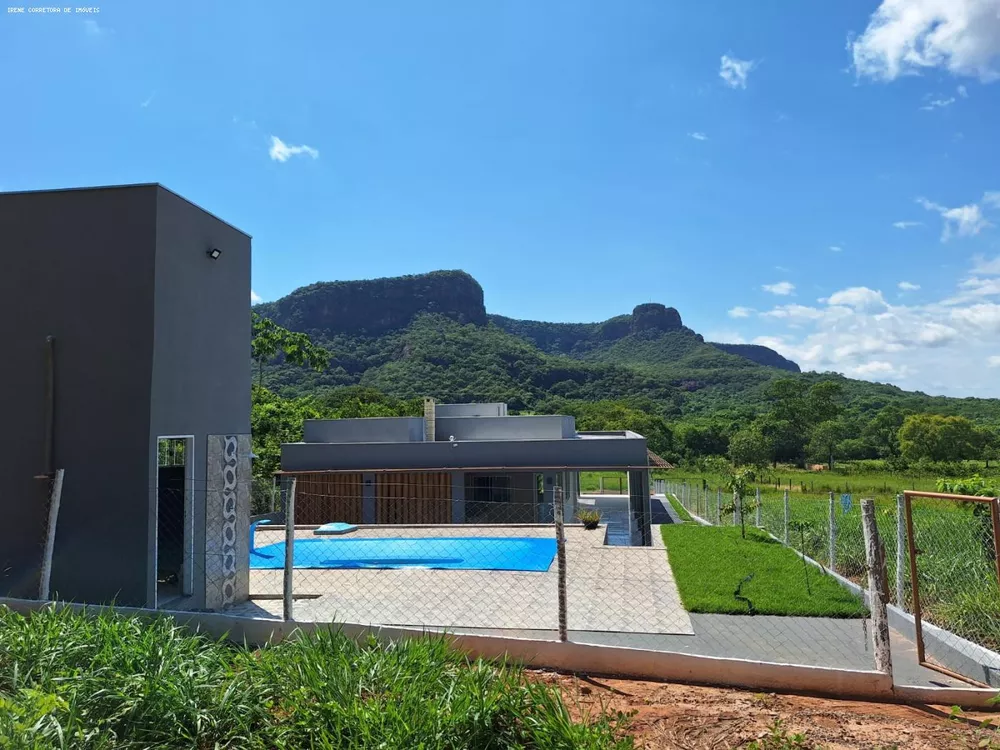 Casa de Condomínio à venda com 3 quartos, 400m² - Foto 2