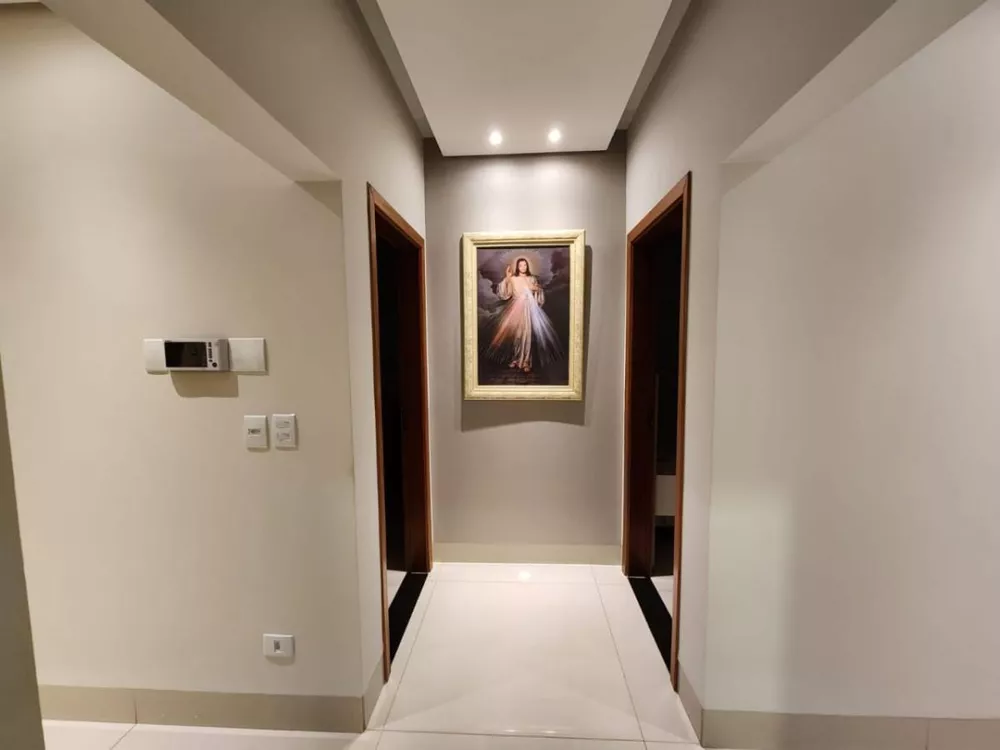 Casa à venda com 3 quartos, 360m² - Foto 2