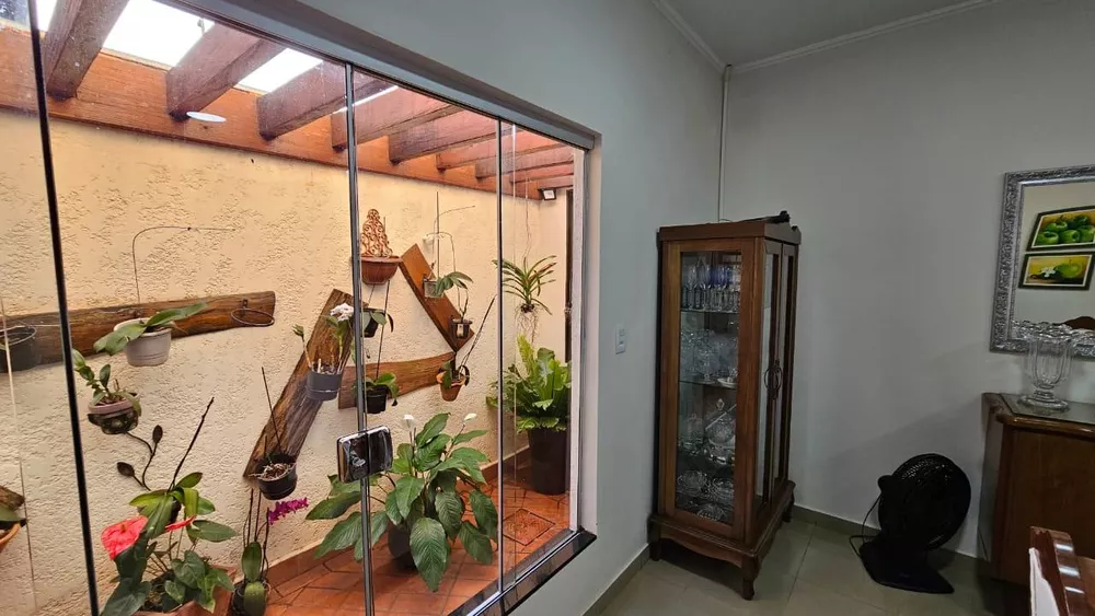 Casa à venda com 2 quartos, 360m² - Foto 3