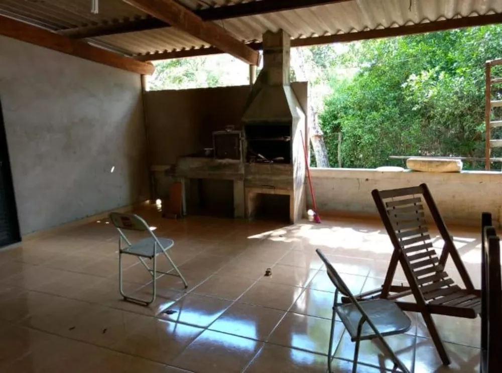 Fazenda à venda com 3 quartos, 1000m² - Foto 2