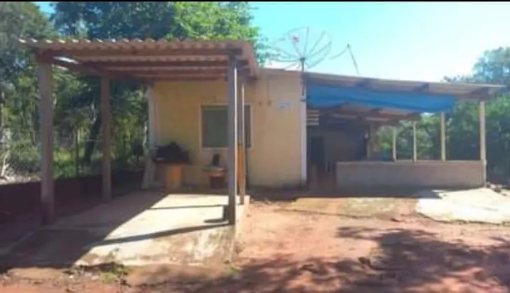 Fazenda à venda com 3 quartos, 1000m² - Foto 1