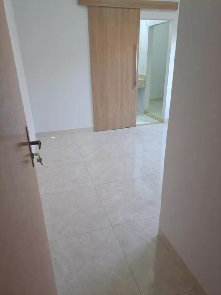 Casa à venda com 2 quartos, 180m² - Foto 14