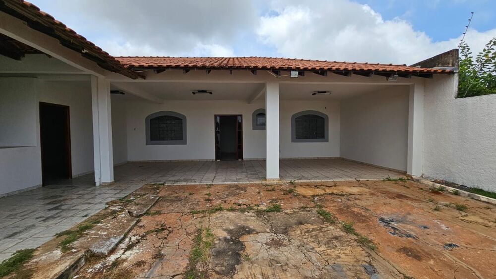 Casa à venda com 3 quartos, 509m² - Foto 2