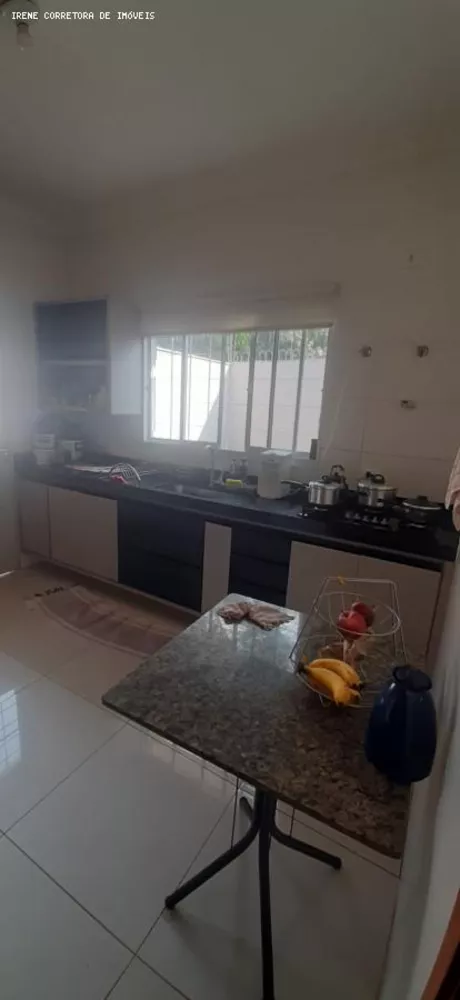 Casa à venda com 3 quartos, 360m² - Foto 7