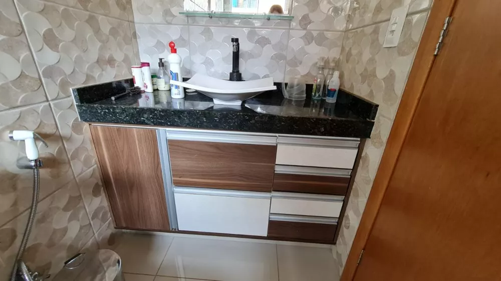 Casa à venda com 2 quartos, 360m² - Foto 11