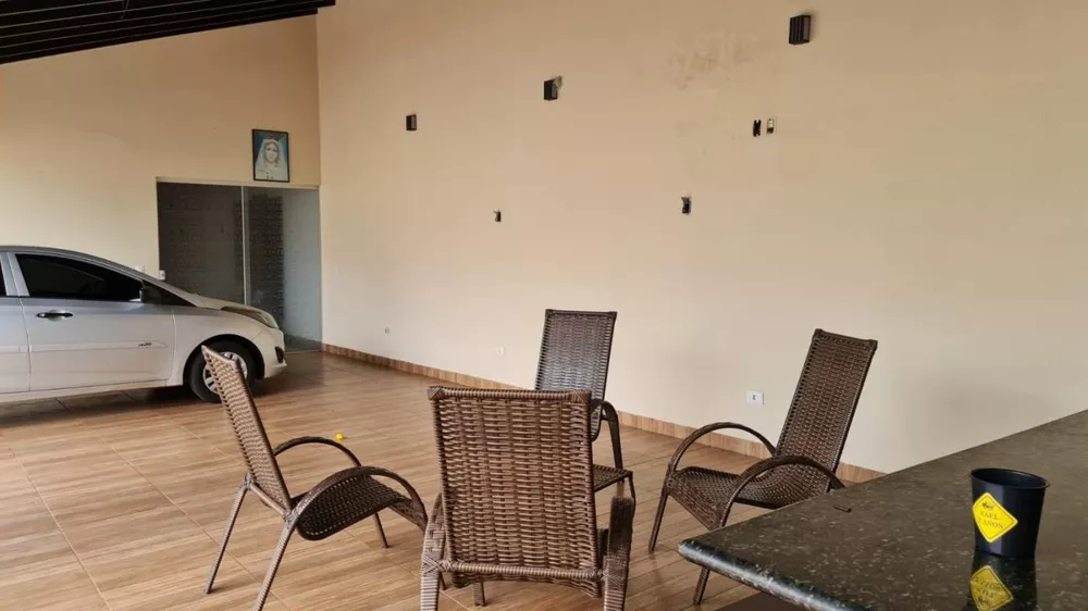 Casa à venda com 2 quartos, 360m² - Foto 7