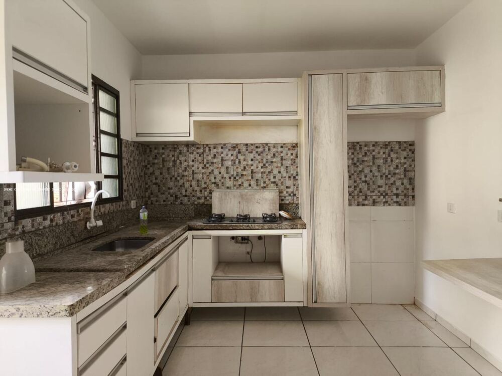 Casa à venda com 2 quartos, 360m² - Foto 12