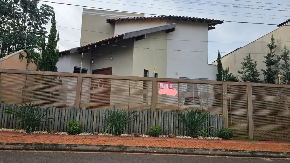 Sobrado à venda com 3 quartos, 360m² - Foto 1