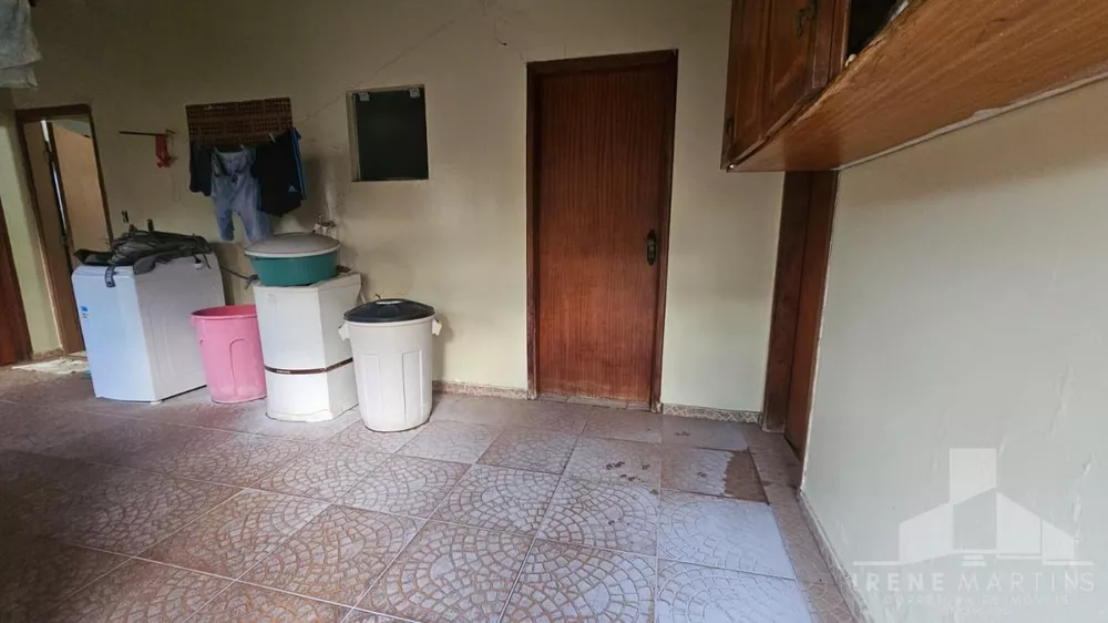 Casa à venda com 4 quartos, 350m² - Foto 4