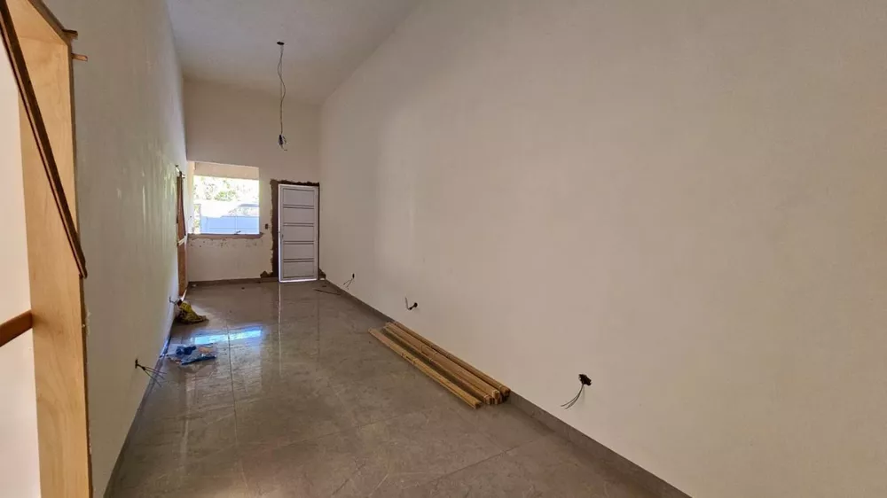 Casa à venda com 3 quartos, 195m² - Foto 3