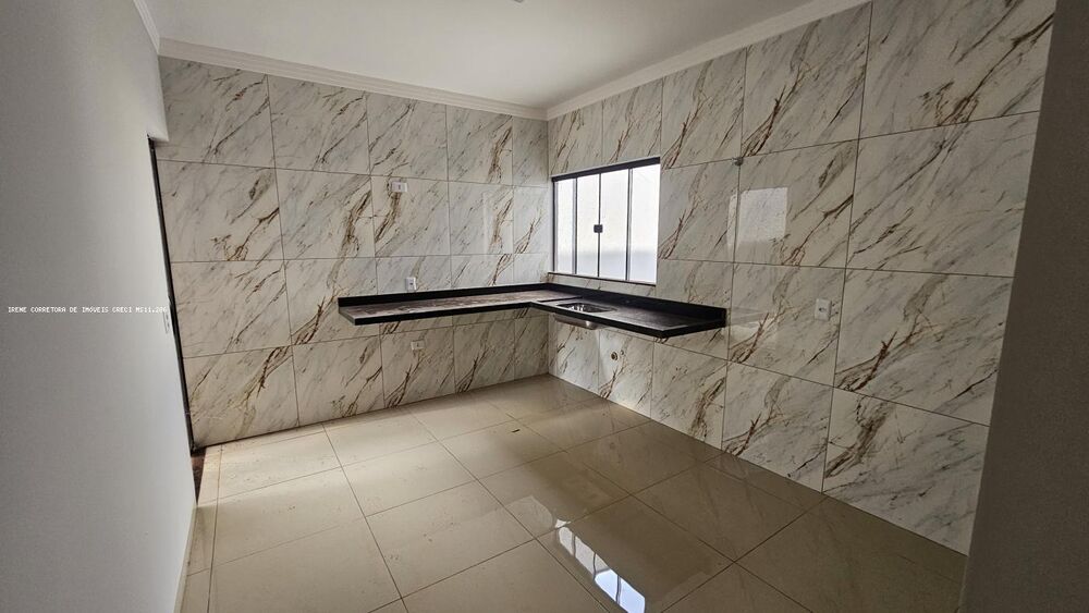 Casa, 3 quartos - Foto 2