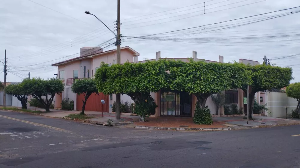 Sobrado à venda com 3 quartos, 360m² - Foto 2