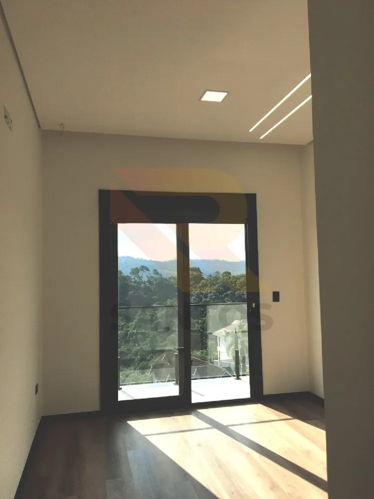 Casa, 3 quartos, 620 m² - Foto 1
