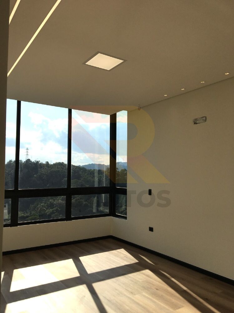 Casa à venda com 3 quartos, 620m² - Foto 2