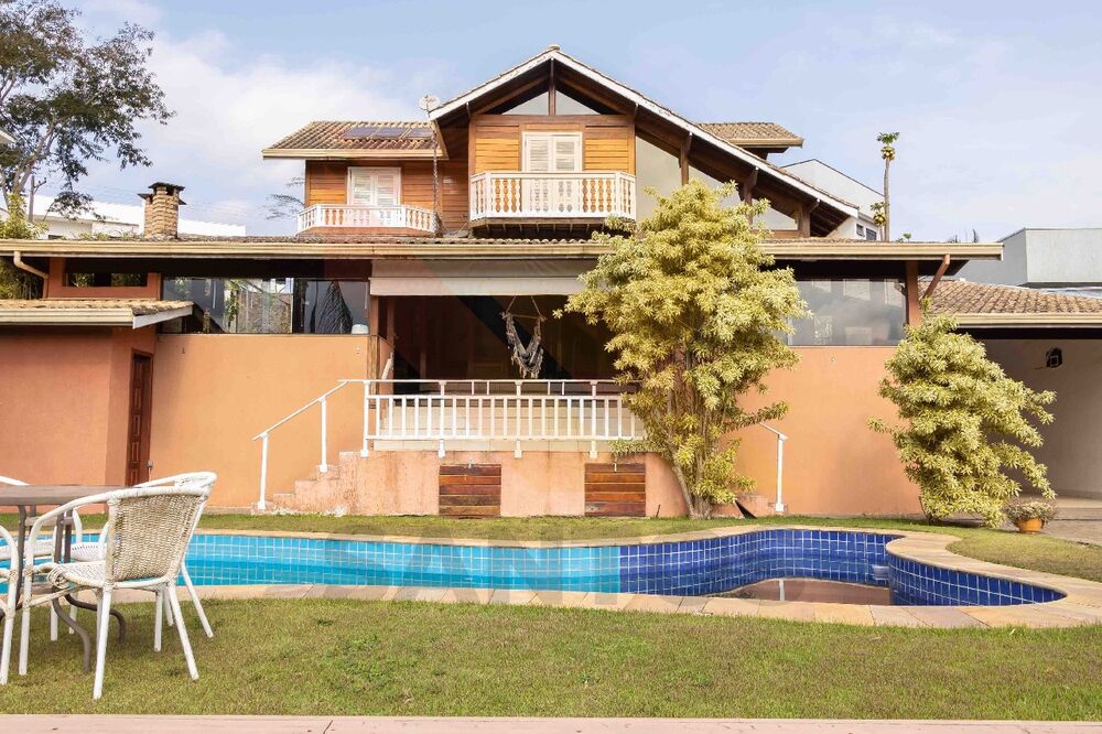Casa à venda com 4 quartos - Foto 1