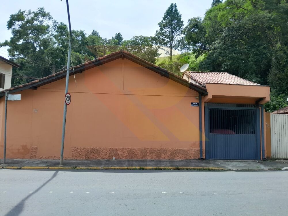 Casa à venda com 3 quartos - Foto 1