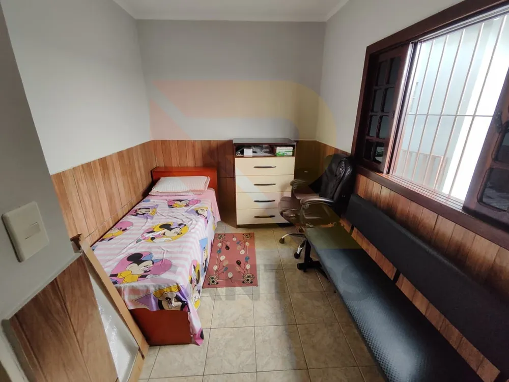 Casa, 3 quartos, 230 m² - Foto 2