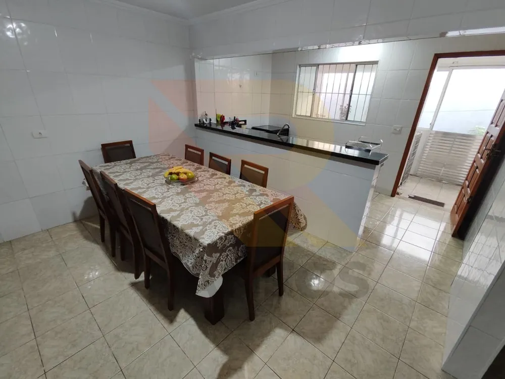 Casa, 3 quartos, 230 m² - Foto 3