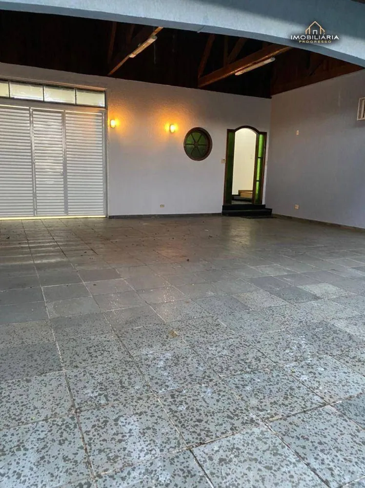 Casa, 4 quartos, 237 m² - Foto 4