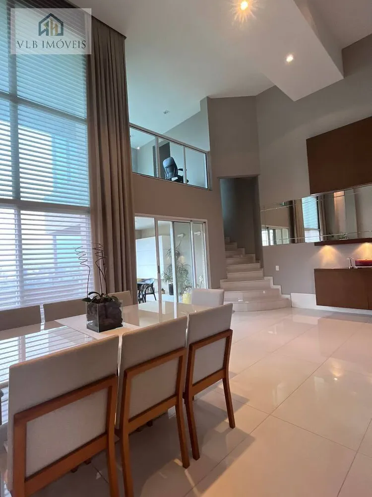 Apartamento, 4 quartos, 260 m² - Foto 1
