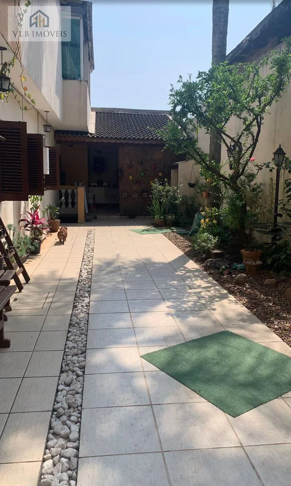 Sobrado, 3 quartos, 240 m² - Foto 3