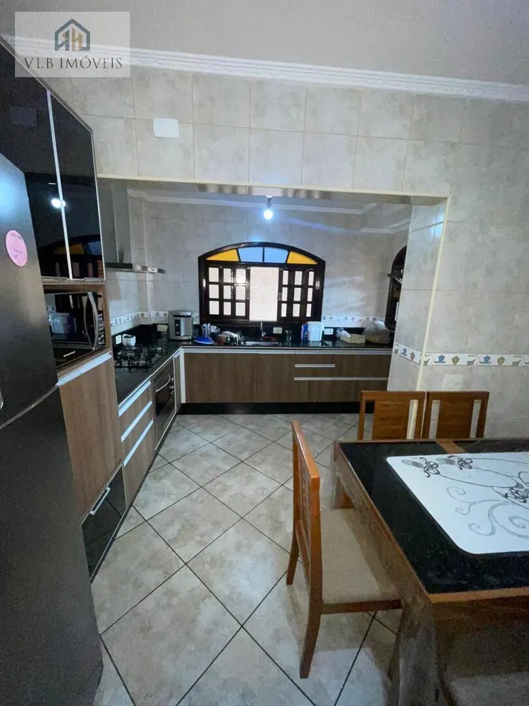 Sobrado, 4 quartos, 200 m² - Foto 5