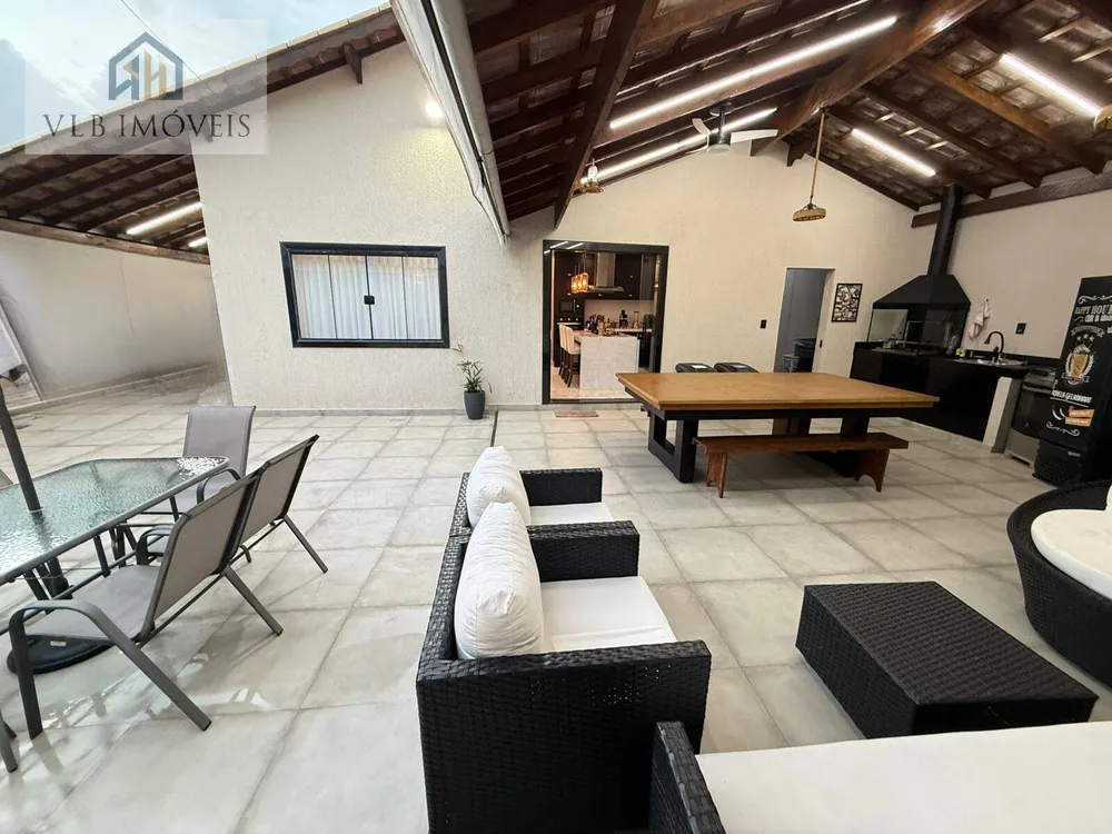 Casa, 2 quartos, 214 m² - Foto 1