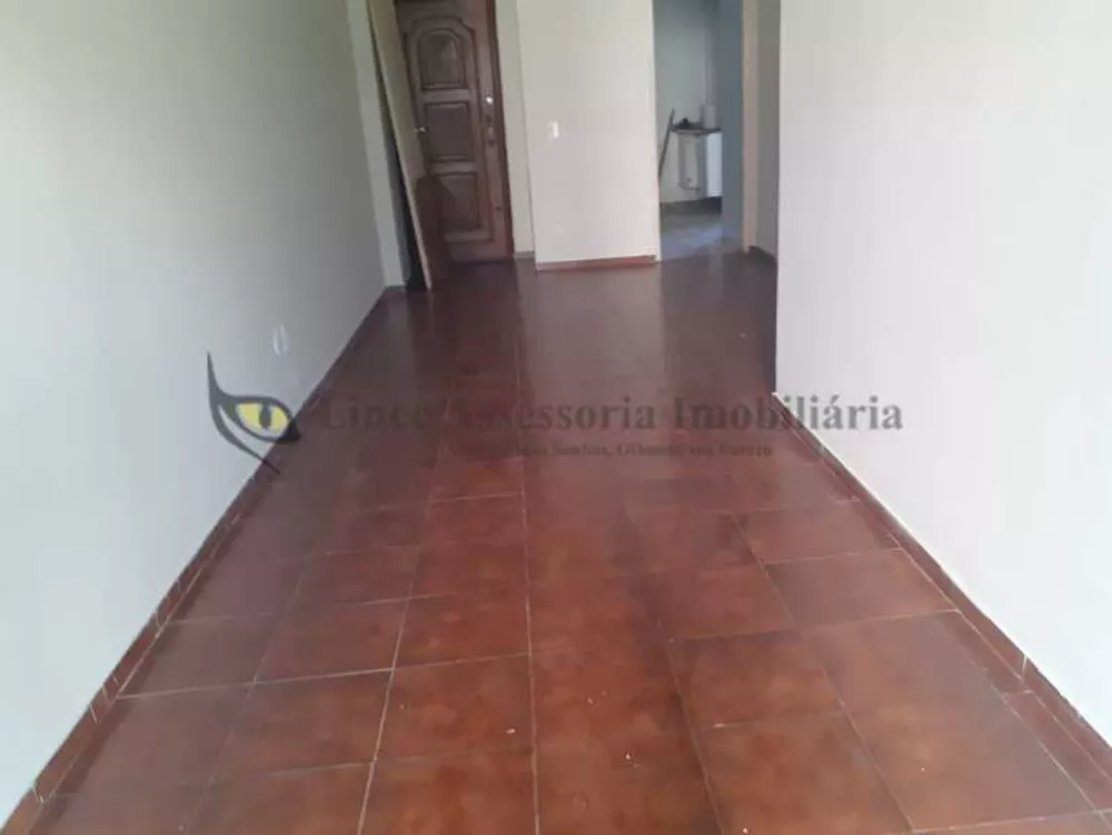 Apartamento à venda com 2 quartos, 89m² - Foto 2