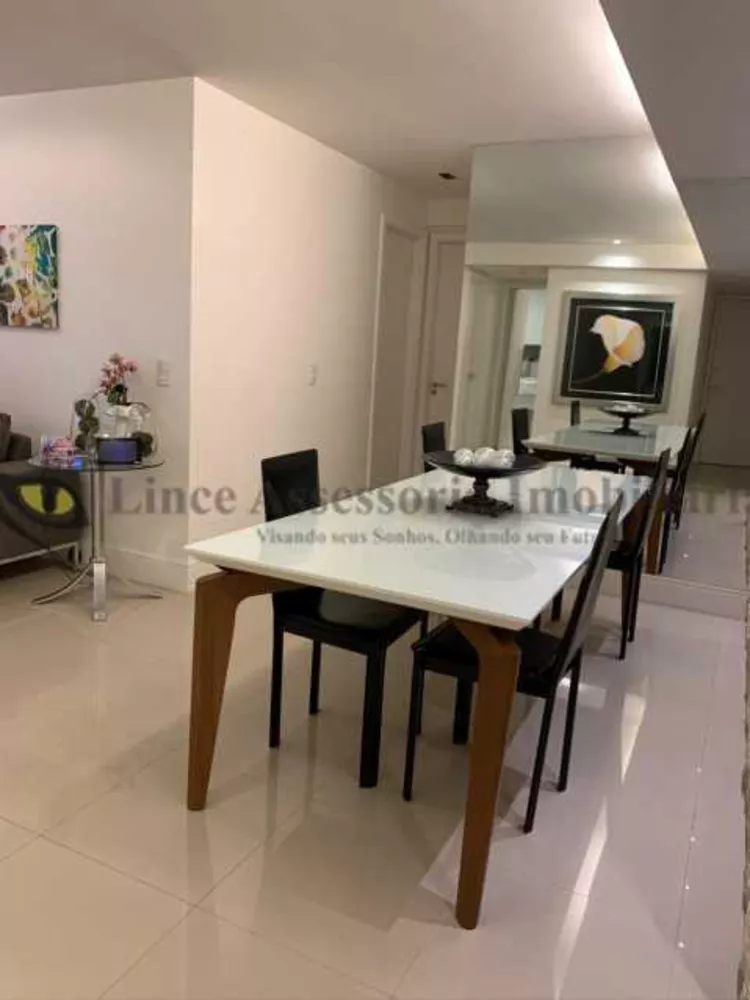 Apartamento à venda com 3 quartos, 96m² - Foto 3