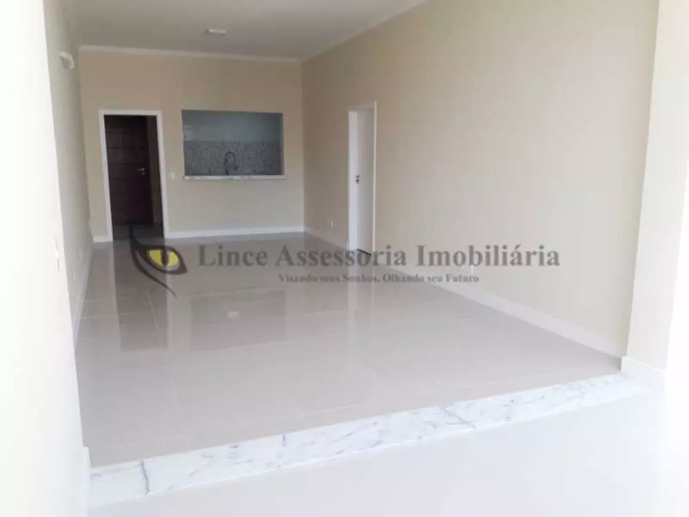 Apartamento à venda com 3 quartos, 138m² - Foto 3