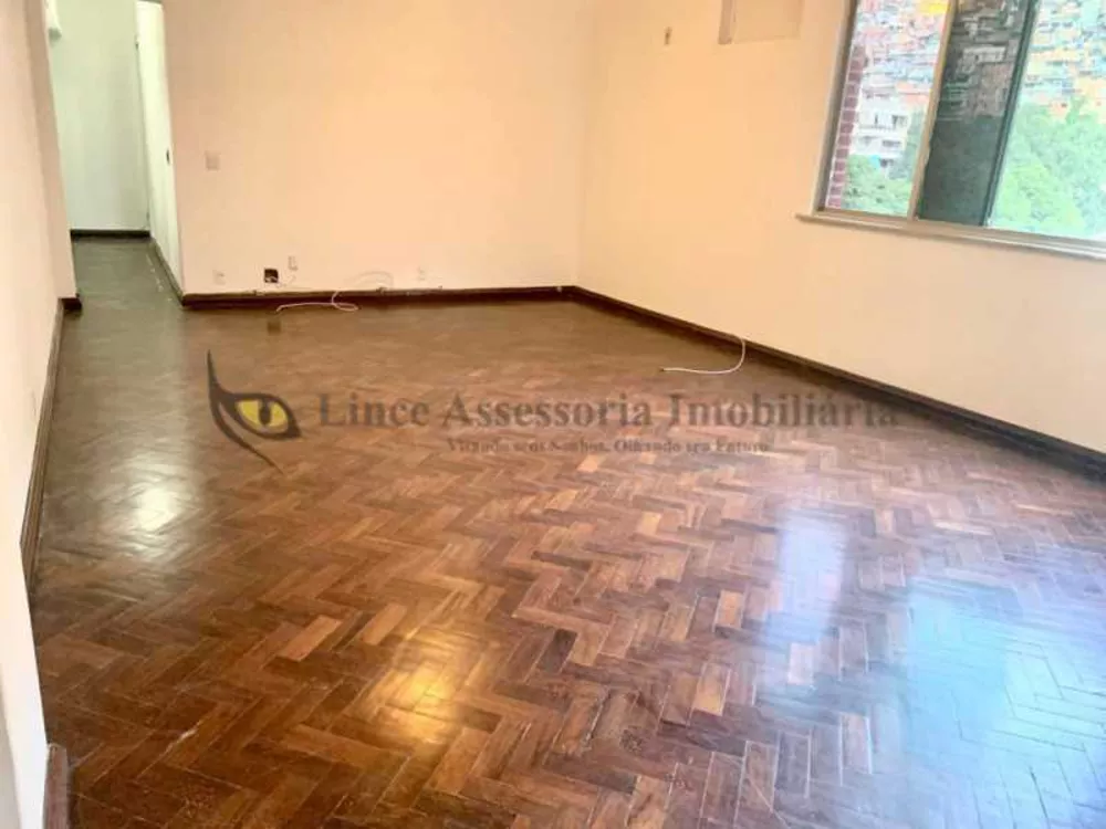 Apartamento à venda com 3 quartos, 120m² - Foto 2