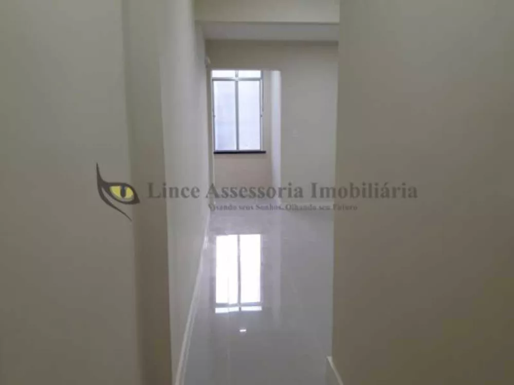 Apartamento à venda com 3 quartos, 90m² - Foto 4