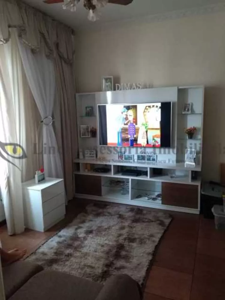 Apartamento à venda com 1 quarto, 40m² - Foto 2