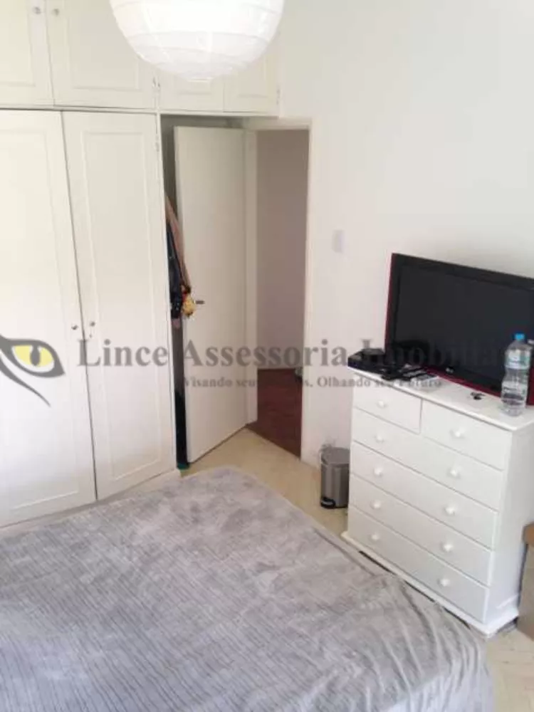 Apartamento à venda com 2 quartos, 74m² - Foto 4