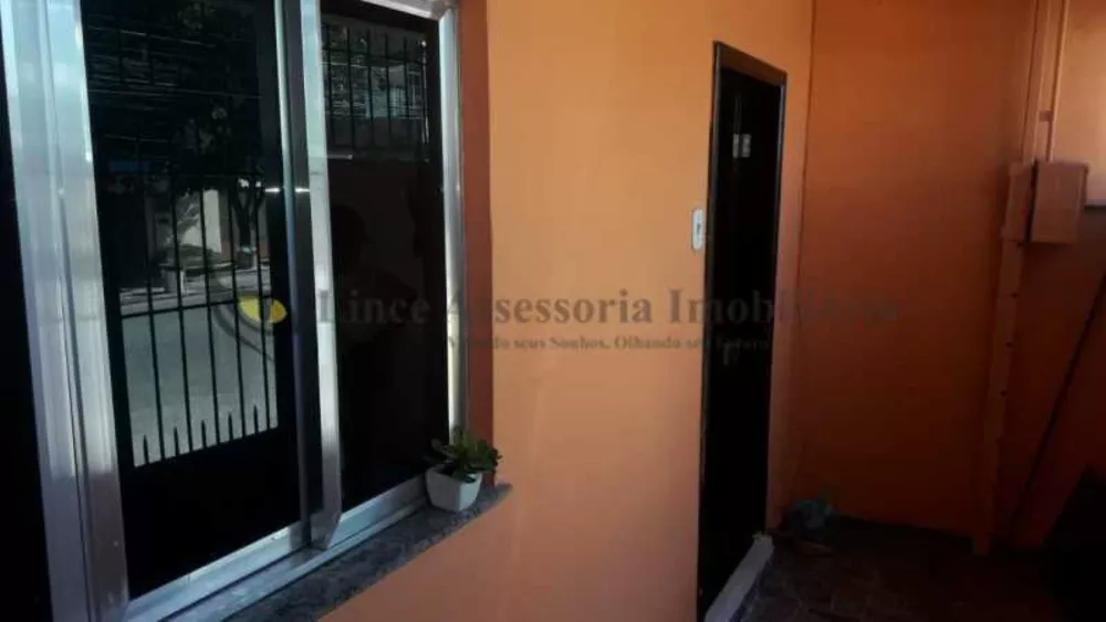 Casa à venda com 2 quartos, 82m² - Foto 3