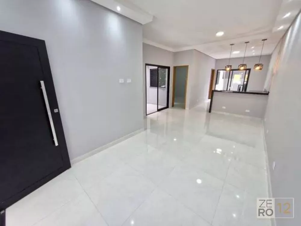 Casa à venda com 3 quartos, 105m² - Foto 1