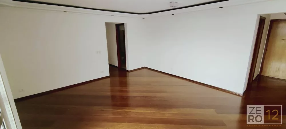 Apartamento à venda com 3 quartos, 128m² - Foto 2