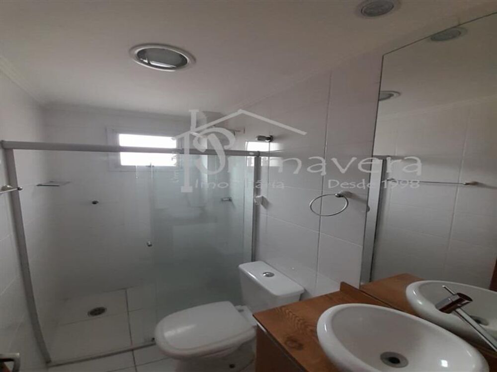 Apartamento para alugar com 2 quartos, 68m² - Foto 13